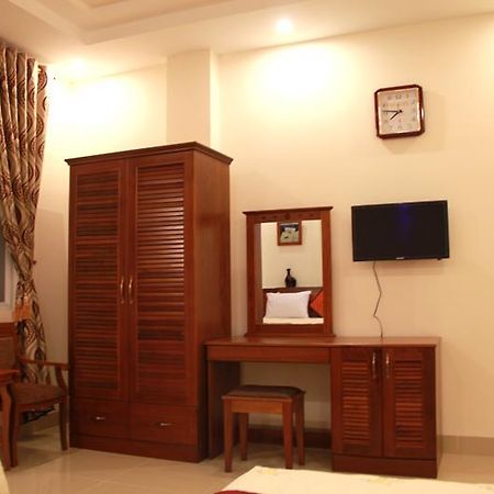 Tuyet Van Hotel Da Nang Buitenkant foto