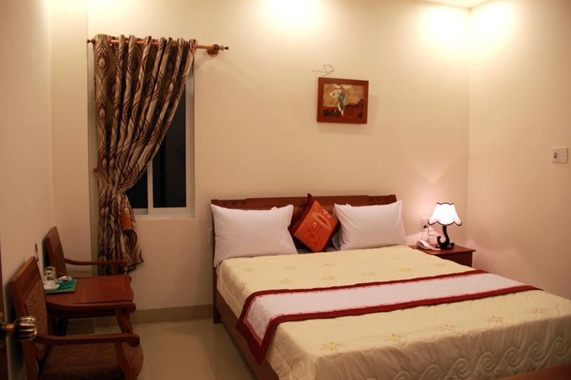 Tuyet Van Hotel Da Nang Buitenkant foto